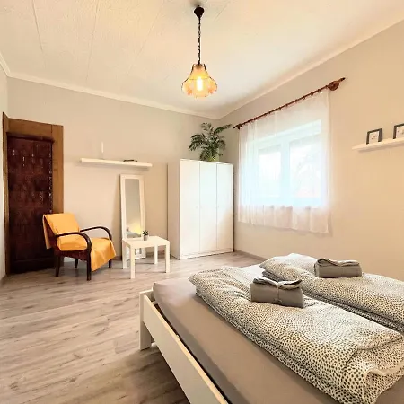 Apartment Holiday Home Szulok