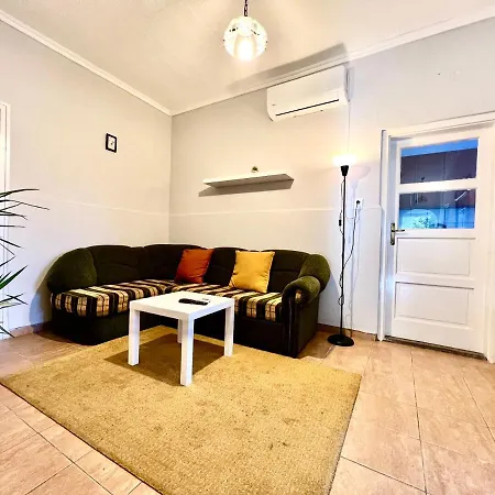 Holiday Home Szulok Apartment *